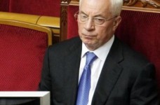 При правительстве Азарова открыто 74 школы