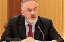 Табачник уверяет, что угрозы сокращения преподавателей вузов нет