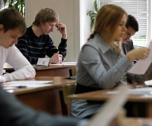 Абитуриентам разосланы приглашения на ЗНО