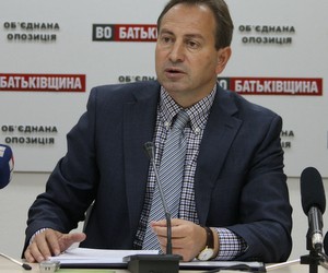 Оппозиция будет настаивать на повышении социальных стандартов