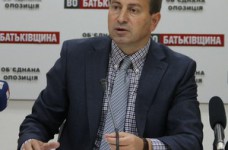 Оппозиция будет настаивать на повышении социальных стандартов