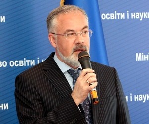 Нам удалось вернуть правду о войне в учебники, - Табачник