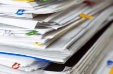 Школы должны закупать классные журналы у госпредприятий