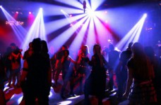 Дети не смогут ночью посещать развлекательные заведения