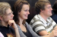 Вузам разрешили самостоятельно устанавливать начало учебного года