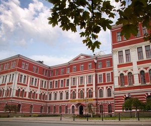 Поступайте в лучший университет Подольского региона