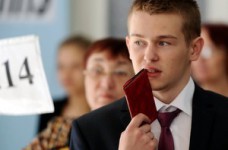 На этой неделе абитуриенты сдадут тесты ВНО по трем предметам