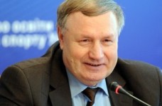 Чиновники делятся опытом организации "лингвистических революций"