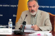 Мы навели порядок в бюджетных деньгах на учебники, - Табачник