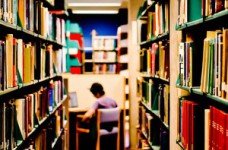 Государство нарушает права участников образовательного процесса, - опрос