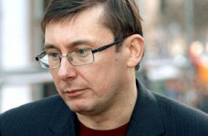 Необходимо сократить вузы, которые продуцируют неучей, - Луценко