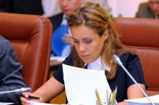 Минсоцполитики обещает улучшить жизнь учителей