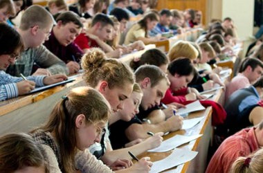 Сегодня вузы сформируют первые рейтинговые списки