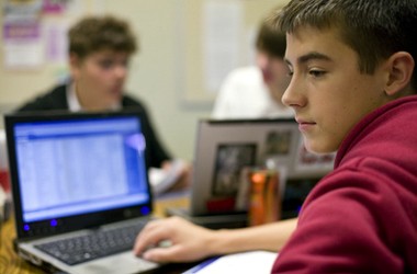 Абитуриенты не знают данных о госзаказе, - ОПОРА