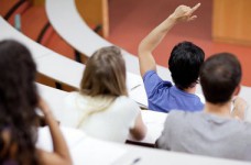 Началась "первая волна" зачисления абитуриентов