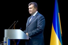 Янукович предлагает развивать студенческую мобильность