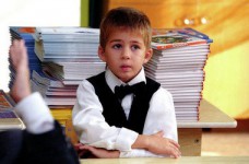 МОН запрещает использование учебников без грифа