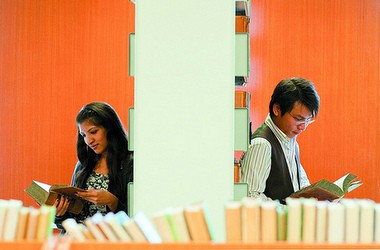 Вузам поручено увеличить прием иностранцев