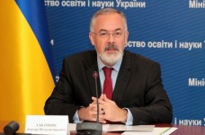 Табачник заявил о рекордных темпах создания учебников