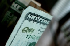 Депутаты хотят покончить с поборами в вузах