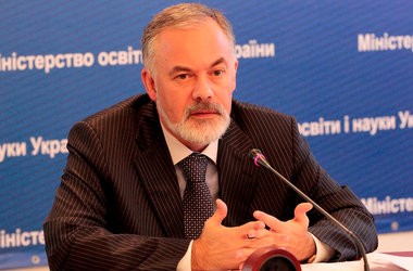 Технические вузы не могут учить переводчиков, - Табачник