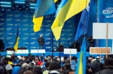 Киевские школы отправляют учителей на "антимайдан"