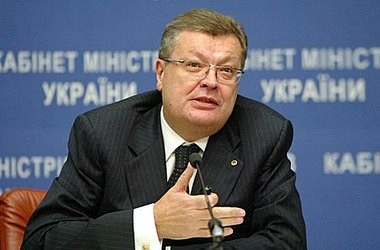 Кабмин выплатит стипендии из российских траншей