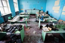 Себе миллиард, школе — копейку