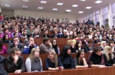 Студенты выразили недоверие ректорату КНУСА