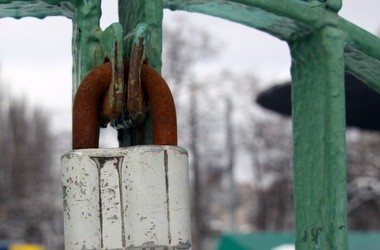 Янукович и Табачник закрыли 557 школ - Бригинец