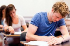 Вузам могут разрешить поднимать плату за обучение