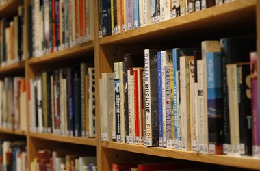 МОН отменяет грифы для учебной литературы в вузах