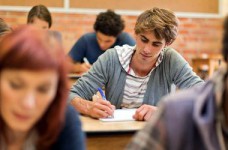 УЦОКО: оснований для отмены ЗНО на Донбассе нет