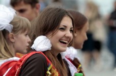 В украинских школах прозвучал последний звонок