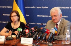 Абитуриентов Донбасса просят перерегистрироваться на ЗНО