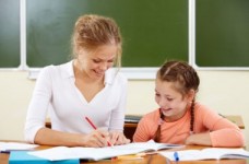 Минобразования помогает учителям-переселенцам 