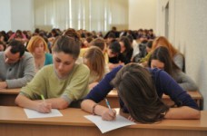 Крымчане так и не зачислены на обучение