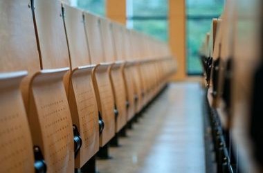 Мобилизованным студентам сохранят место учебы 