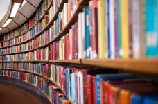 Дегустация съеденного или изменения на рынке учебников