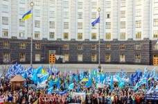 850 педагогов требовали от КМУ другой жизни