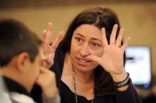 Яценюк поручил сократить 3% учителей, - профсоюз