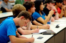 Нагрузка на преподавателей вузов сократится