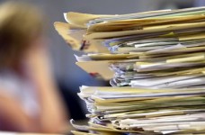 Чиновники будут отчитываться о борьбе с бюрократией