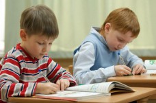 Каникулы в киевских школах продлятся две недели