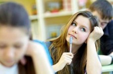 Губернаторы двух областей будут наблюдать за ЗНО