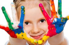 МОН инициирует акцию "Чужих детей не бывает"