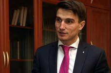 Получая диплом, студент должен иметь работу