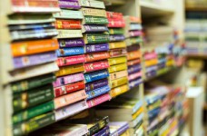 Рада направила сэкономленные средства на учебники