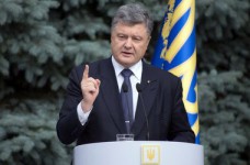 Порошенко предлагают спасти систему ЗНО