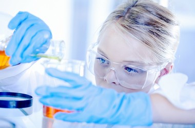 Минфин выделил средства на классы физики и химии